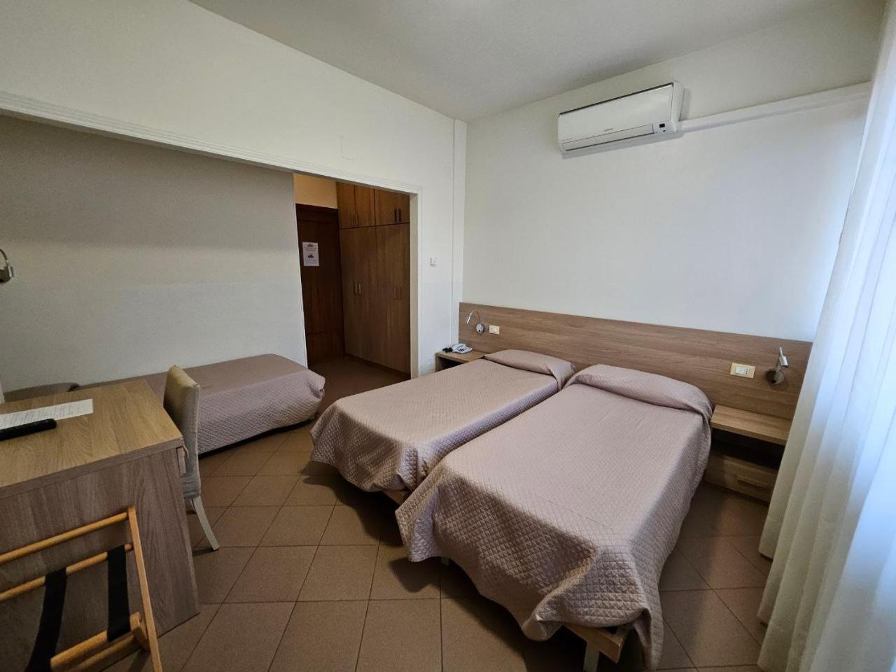 Albergo Nyers Perugia Exterior foto