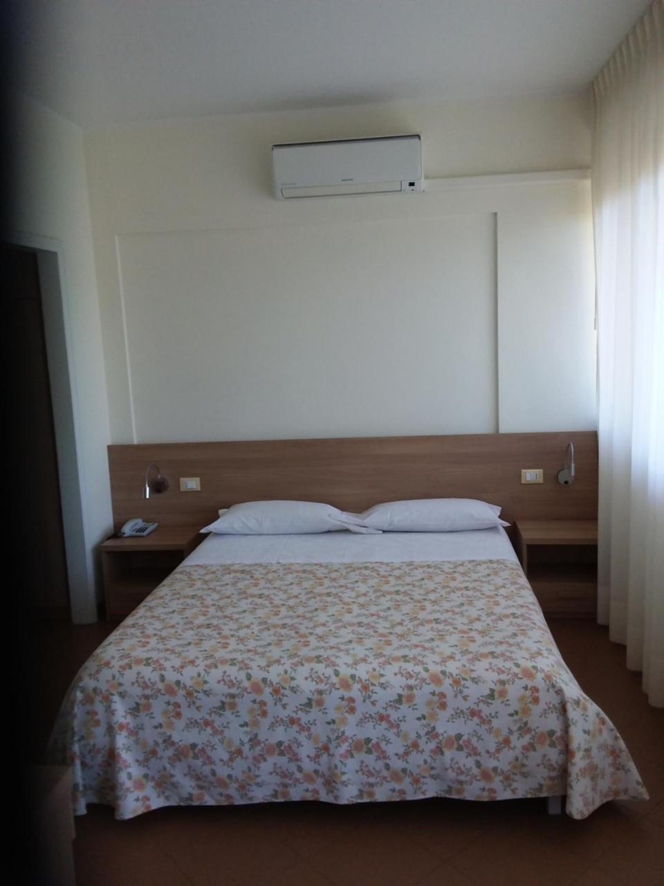 Albergo Nyers Perugia Exterior foto