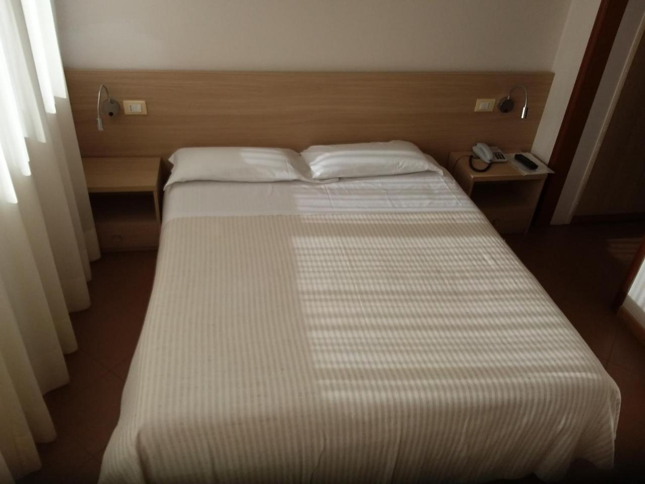 Albergo Nyers Perugia Exterior foto