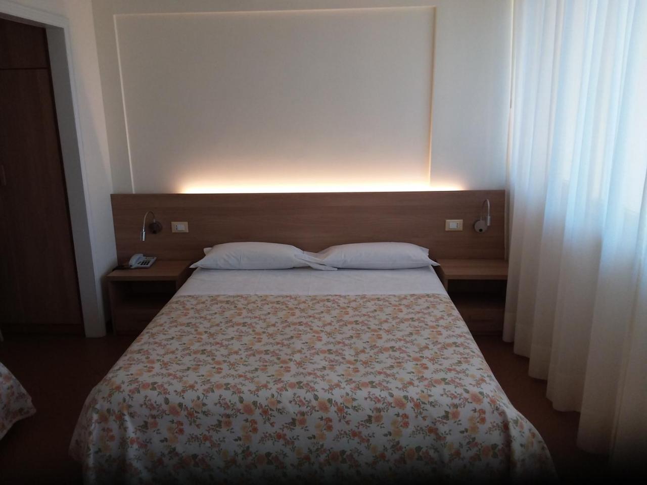 Albergo Nyers Perugia Exterior foto