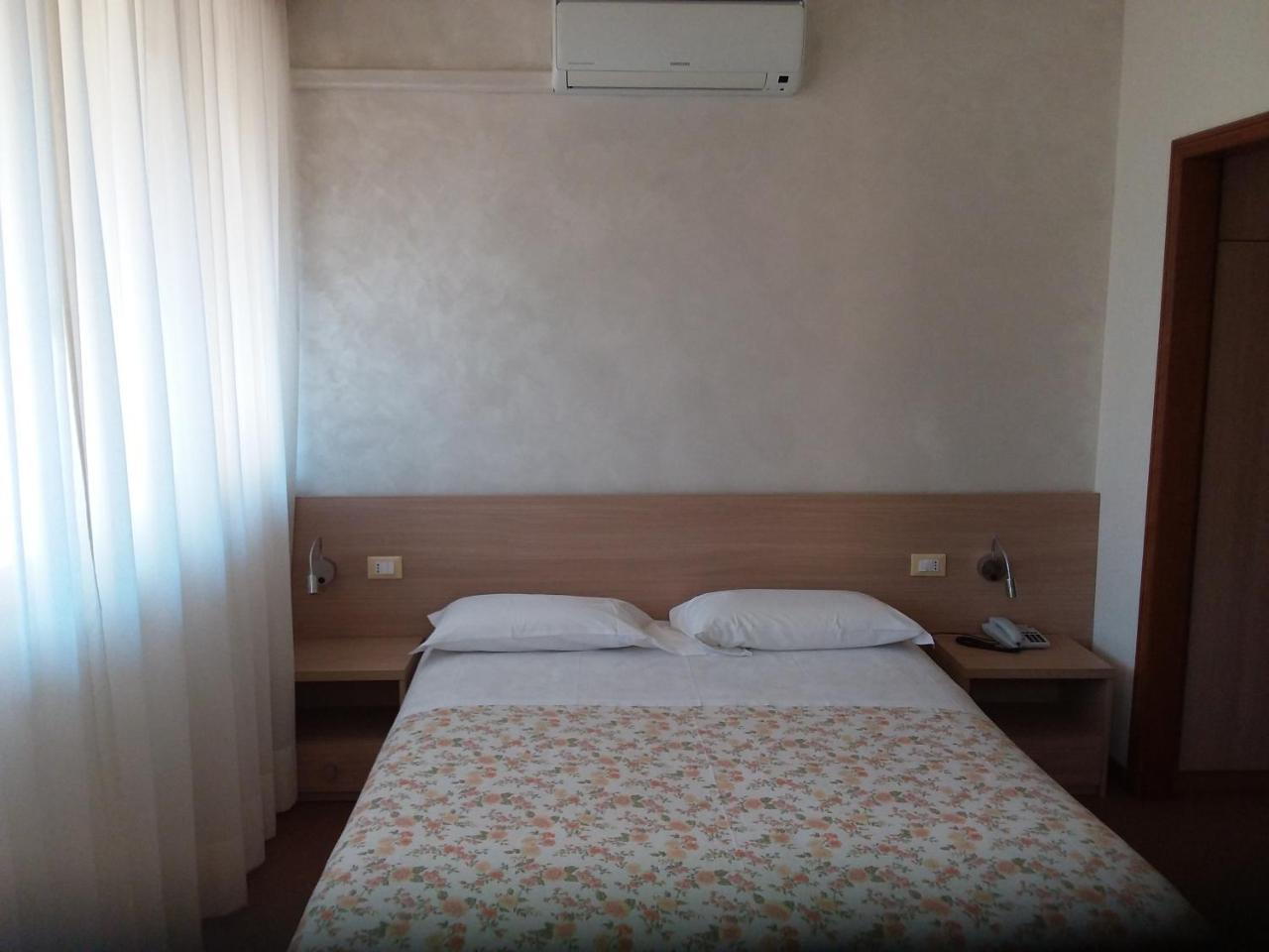Albergo Nyers Perugia Exterior foto